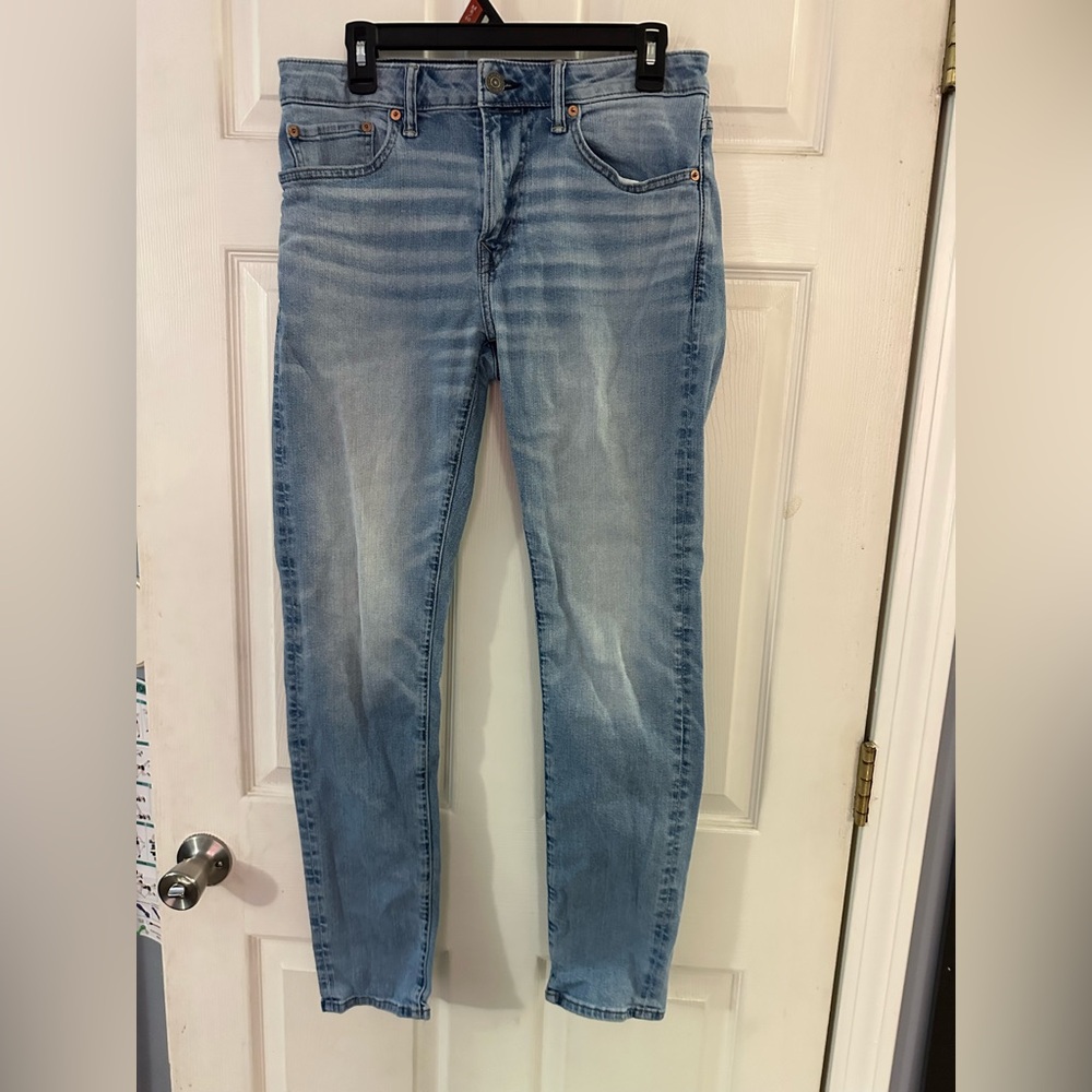 American Eagle Outfitters Light Blue Skinny Jeans